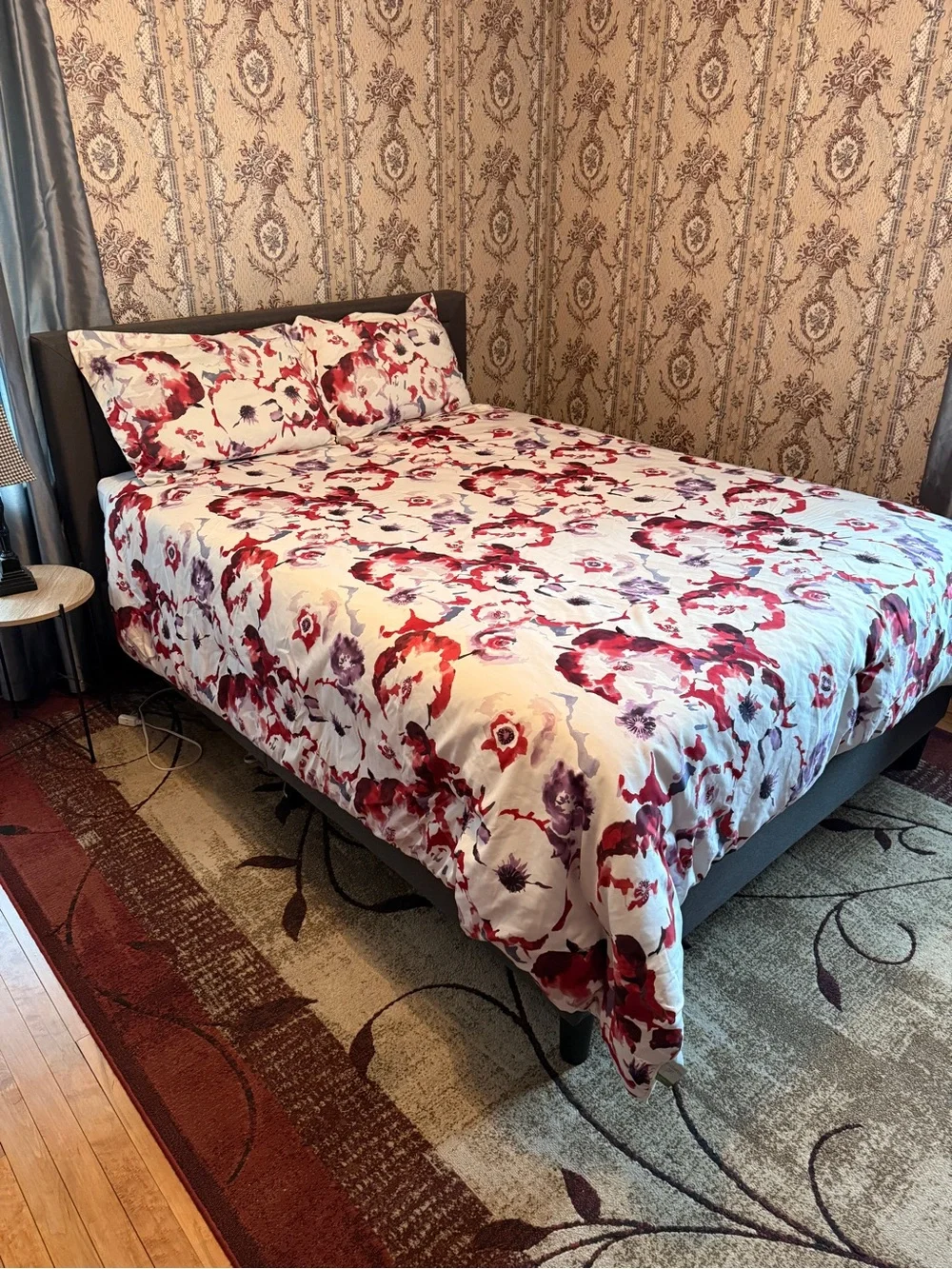 Livingquarters Loft Queen Comforter and 2 Shams - Floral Watercolor